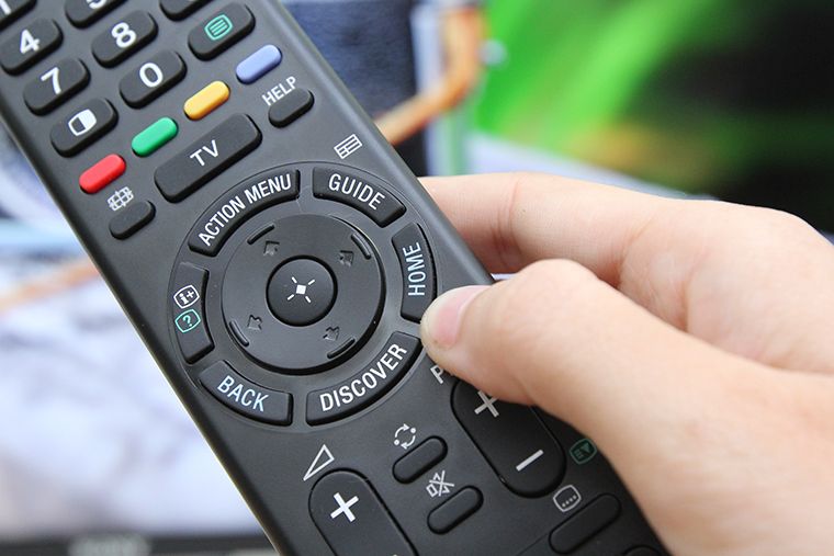 Cách kiểm tra tivi đã cài đặt phần mềm hệ thống mới hay chưa